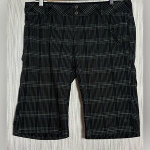Columbia Black Plaid Women's Shorts